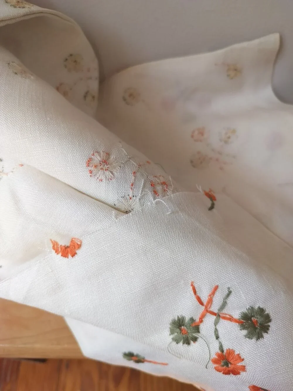 Vintage Fabric - Embroidered Flowers